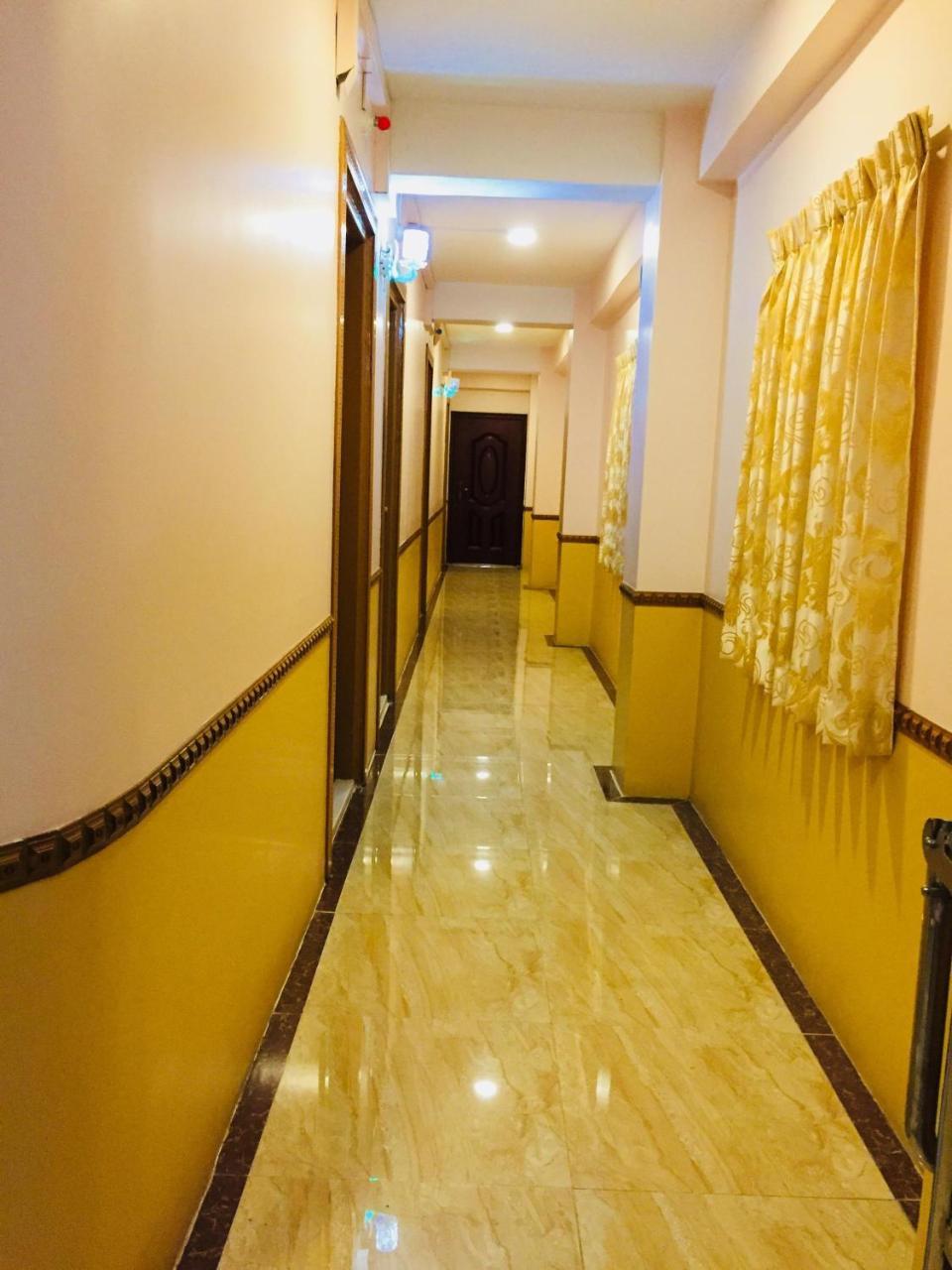 C & Y Hotel Rangun Kültér fotó