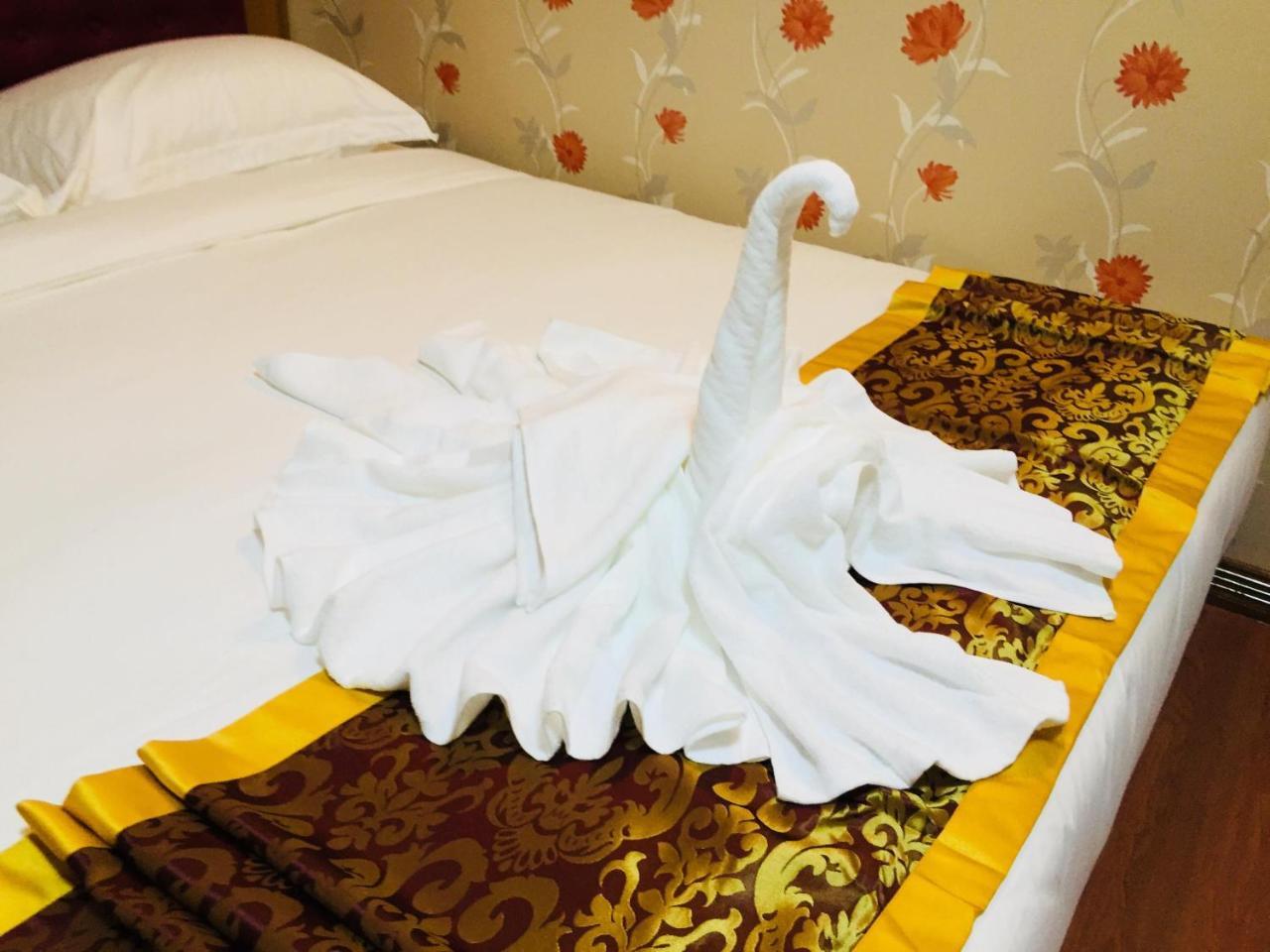 C & Y Hotel Rangun Kültér fotó