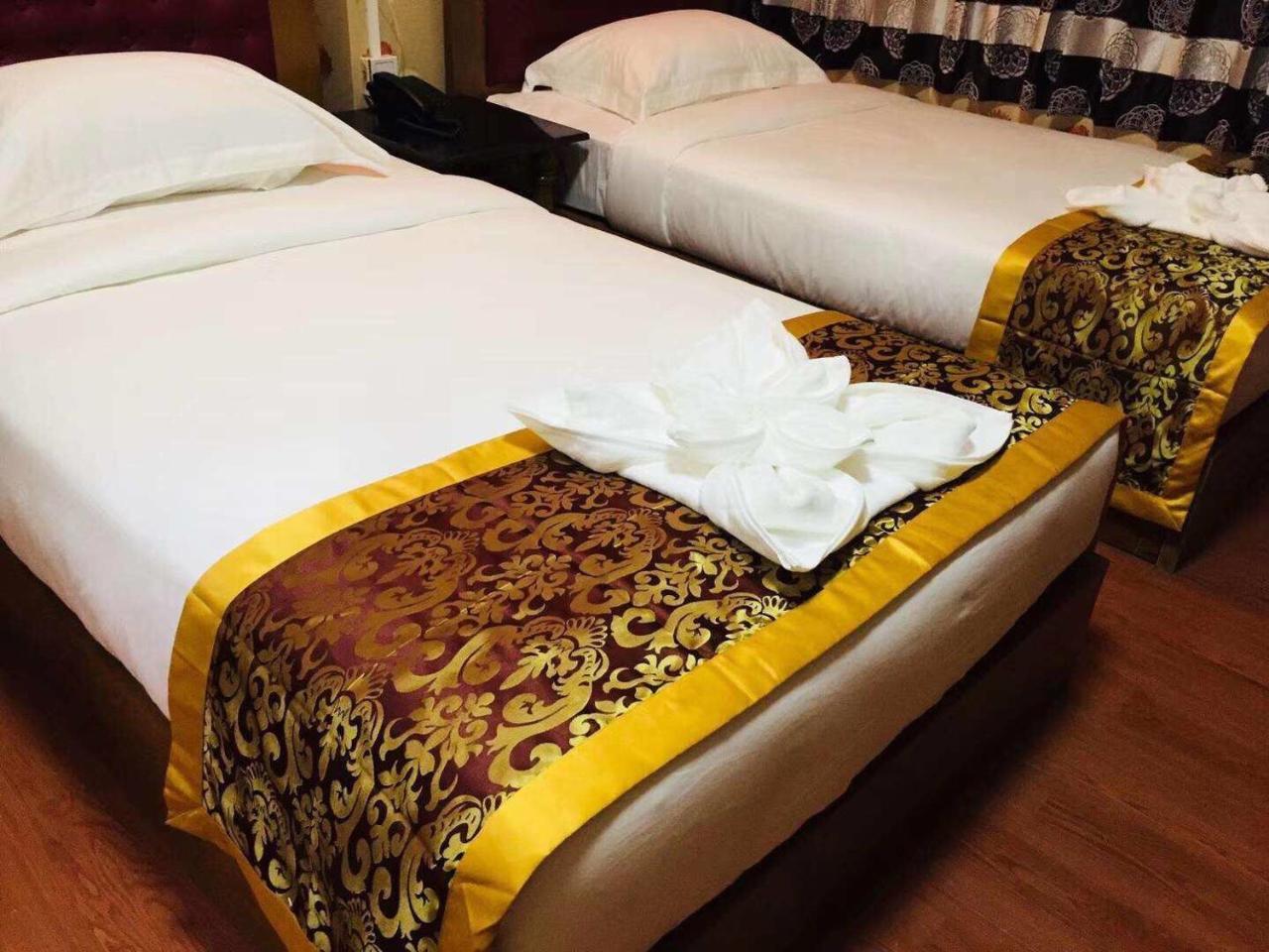 C & Y Hotel Rangun Kültér fotó